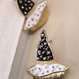 Witch Hat Pearl Star Earrings