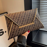 Envelop Clutch