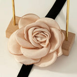 Flower Choker Necklace - Pale pink