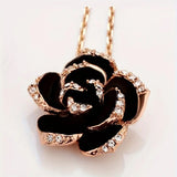 Flower-shaped  necklace